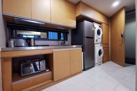 Condominio de 1 dormitorio en Watthana, Bangkok, Tailandia № 85031 - foto 3