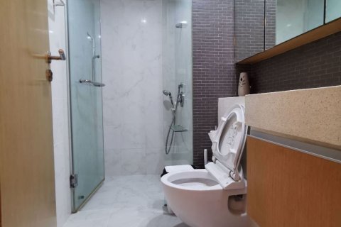 Condominio de 1 dormitorio en Watthana, Bangkok, Tailandia № 85031 - foto 6