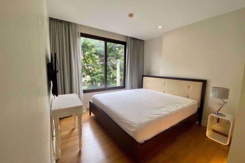 Condominio de 2 dormitorios en Bang Rak, Bangkok, Tailandia № 85032 - foto 4