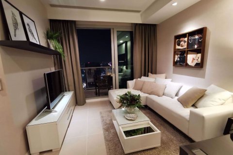 Condo in Bangkok, Thailand, 2 bedrooms in The River  № 77528