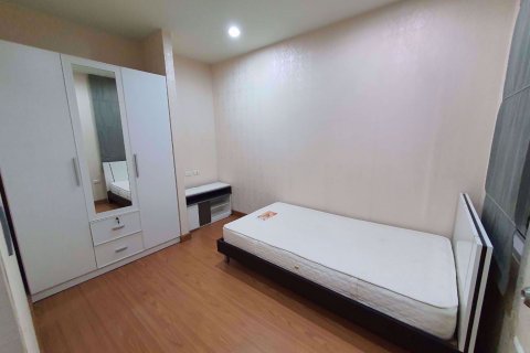 Condominio de 2 dormitorios en Yan Nawa, Bangkok, Tailandia № 76541 - foto 6