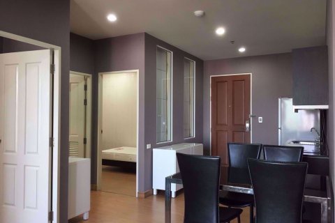Condominio de 2 dormitorios en Yan Nawa, Bangkok, Tailandia № 76541 - foto 2