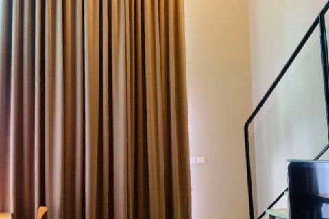 Dúplex de 1 dormitorio en Sathon, Bangkok, Tailandia № 76542 - foto 4
