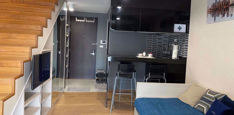 Dúplex de 1 dormitorio en Watthana, Bangkok, Tailandia № 76540