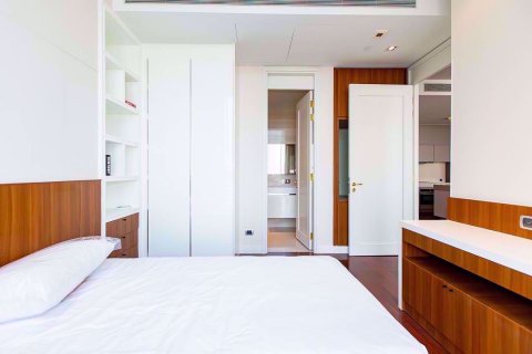 Condominio de 2 dormitorios en Khlong Toei, Bangkok, Tailandia № 76552 - foto 10