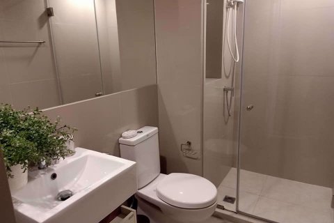 Condominio de 2 dormitorios en Khan Na Yao, Bangkok, Tailandia № 76553 - foto 9