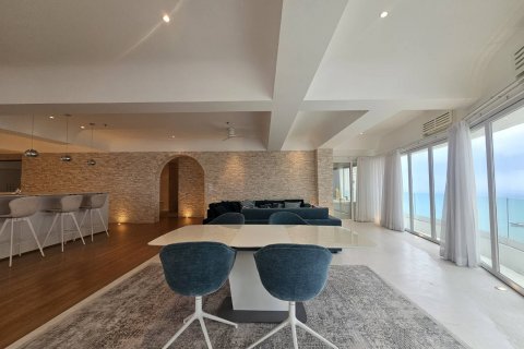 Condominio de 2 dormitorios en Pattaya, Tailandia № 125061 - foto 4