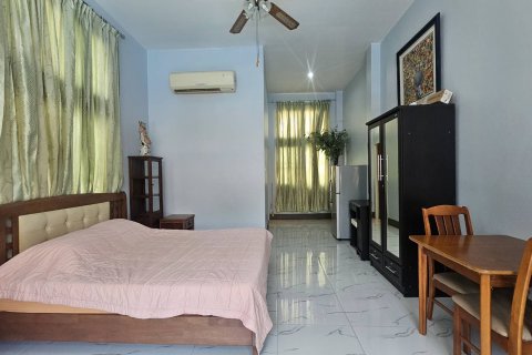 House in Pattaya, Thailand 5 bedrooms № 125057 - photo 16