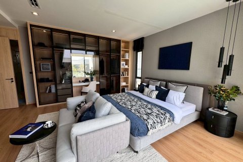 Casa de 4 dormitorios en Pattaya, Tailandia № 125059 - foto 9