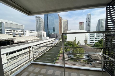 Condominio de 4 dormitorios en Watthana, Bangkok, Tailandia № 132273 - foto 11