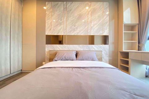 Condominio de 1 dormitorio en Phra Khanong, Bangkok, Tailandia № 102965 - foto 4