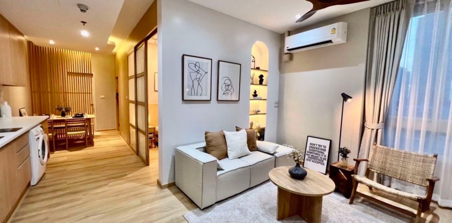 Condominio de 2 dormitorios en Ratchathewi, Bangkok, Tailandia № 102964