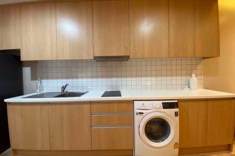 Condominio de 2 dormitorios en Ratchathewi, Bangkok, Tailandia № 102964 - foto 10