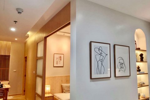 Condominio de 2 dormitorios en Ratchathewi, Bangkok, Tailandia № 102964 - foto 3