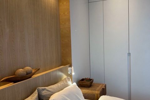 Condominio de 2 dormitorios en Ratchathewi, Bangkok, Tailandia № 102964 - foto 14