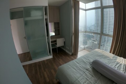 Condominio de 2 dormitorios en Phra Khanong, Bangkok, Tailandia № 143775 - foto 6