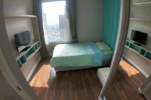 Condominio de 2 dormitorios en Phra Khanong, Bangkok, Tailandia № 143775 - foto 8