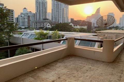 Condominio de 3 dormitorios en Bangkok, Tailandia № 143733 - foto 6