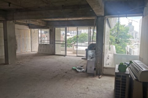 Condominio de 3 dormitorios en Bangkok, Tailandia № 143733 - foto 3