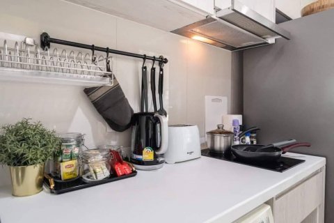 Condominio de 2 dormitorios en Khlong Toei, Bangkok, Tailandia № 124003 - foto 11