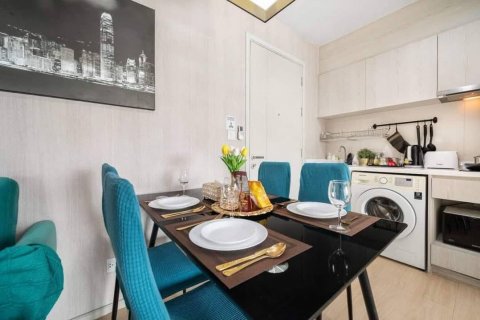 Condominio de 2 dormitorios en Khlong Toei, Bangkok, Tailandia № 124003 - foto 4