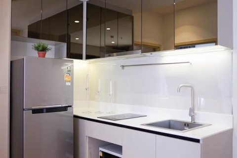 Eigentumswohnung in Watthana, Bangkok, Thailand, 1 Schlafzimmer № 124004 - Foto 6