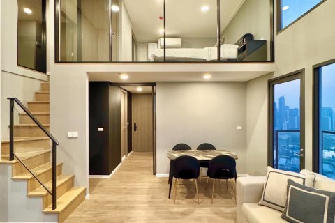 Condominio de 4 dormitorios en Bang Rak, Bangkok, Tailandia № 124005 - foto 3