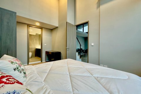 Condominio de 4 dormitorios en Bang Rak, Bangkok, Tailandia № 124005 - foto 9