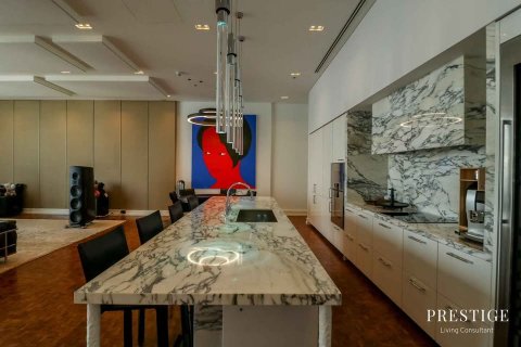 Condominio de 4 dormitorios en Bang Rak, Bangkok, Tailandia № 124005 - foto 22