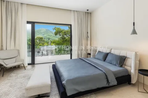 Casa de 4 dormitorios en Phuket, Tailandia № 131545 - foto 12