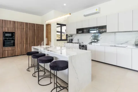Casa de 4 dormitorios en Phuket, Tailandia № 131545 - foto 10