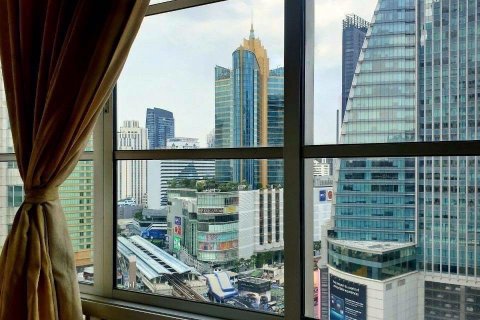 Penthouse in Khlong Toei, Bangkok, Thailand 3 Schlafzimmer № 76016 - Foto 12