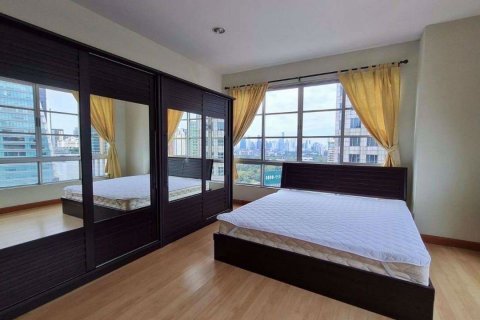 Penthouse in Khlong Toei, Bangkok, Thailand 3 Schlafzimmer № 76016 - Foto 6