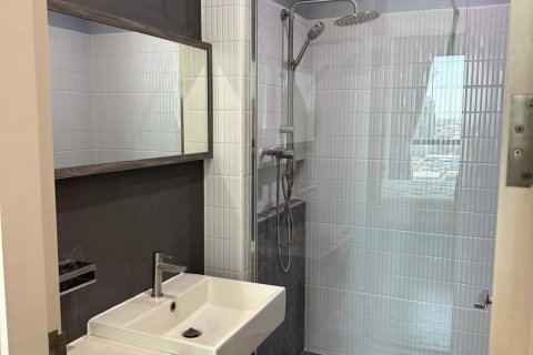 Condominio de 1 dormitorio en Phra Khanong, Bangkok, Tailandia № 80341 - foto 16