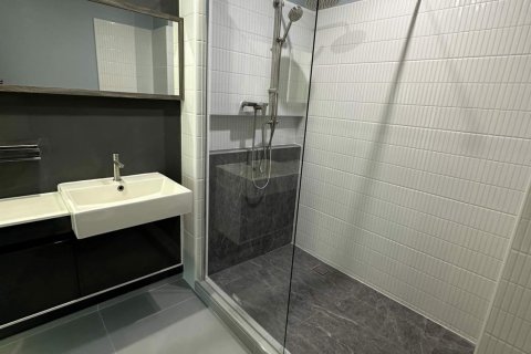 Condominio de 1 dormitorio en Phra Khanong, Bangkok, Tailandia № 80341 - foto 17