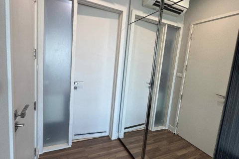 Condominio de 1 dormitorio en Phra Khanong, Bangkok, Tailandia № 80341 - foto 19