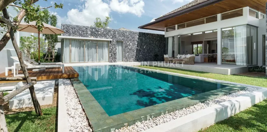 Haus in Phuket, Thailand 4 Schlafzimmer № 131998
