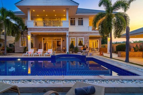 Casa de 6 dormitorios en Hua Hin, Tailandia № 125502 - foto 4
