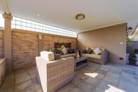 Casa de 6 dormitorios en Hua Hin, Tailandia № 125502 - foto 15