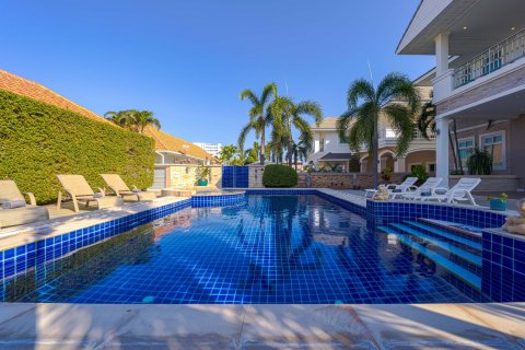 Casa de 6 dormitorios en Hua Hin, Tailandia № 125502 - foto 5