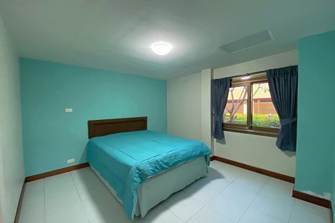Casa de 4 dormitorios en Hua Hin, Tailandia № 125495 - foto 14