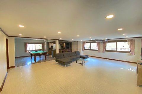 Casa de 4 dormitorios en Hua Hin, Tailandia № 125495 - foto 9