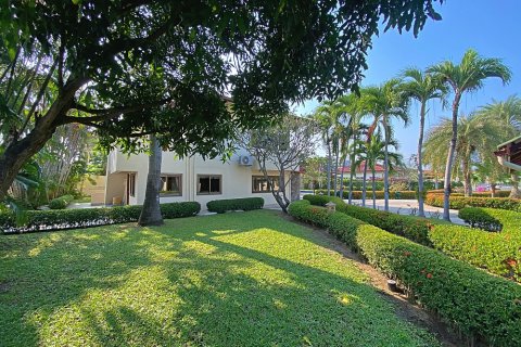 Casa de 4 dormitorios en Hua Hin, Tailandia № 125495 - foto 7