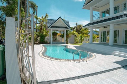 House in Phuket, Thailand 3 bedrooms № 78923
