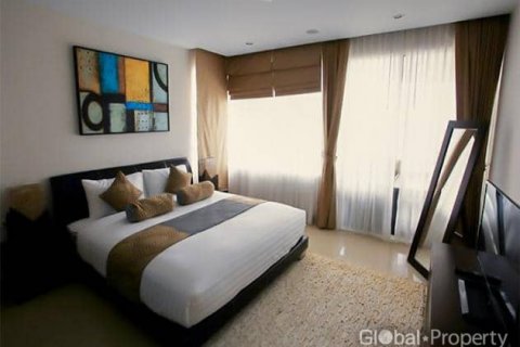 Condominio de 3 dormitorios en Pattaya, Tailandia № 100725 - foto 11