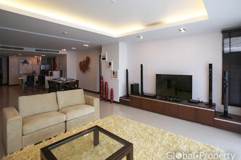 Condominio de 3 dormitorios en Pattaya, Tailandia № 100725 - foto 6