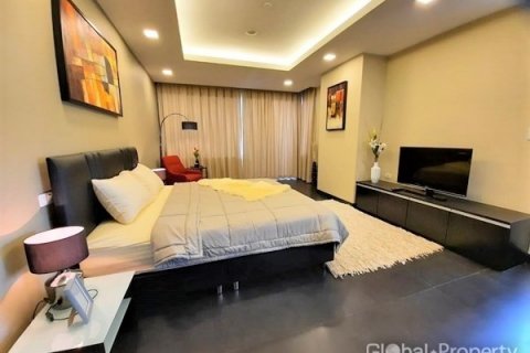 Condominio de 3 dormitorios en Pattaya, Tailandia № 100726 - foto 8