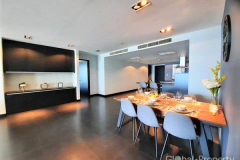 Condominio de 3 dormitorios en Pattaya, Tailandia № 100726 - foto 5