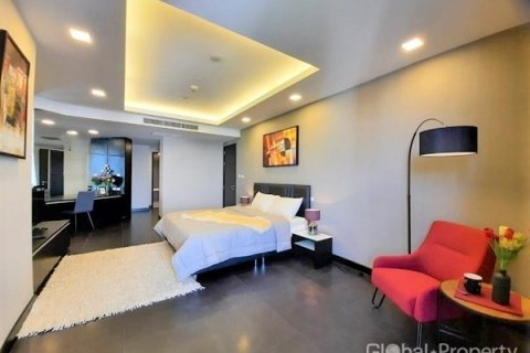 Condominio de 3 dormitorios en Pattaya, Tailandia № 100726 - foto 10