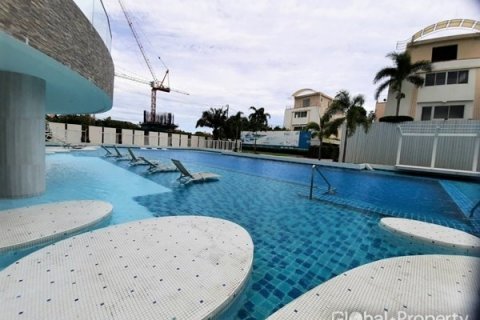 Condominio de 3 dormitorios en Pattaya, Tailandia № 100726 - foto 22